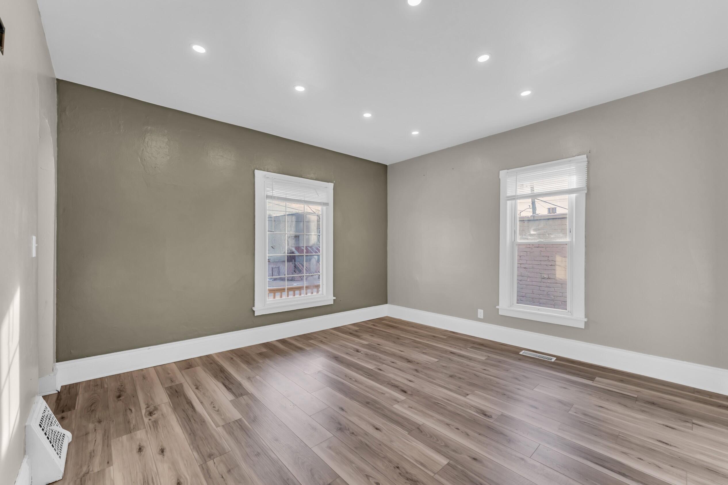 1130 South Memorial Drive Racine, WI 53403 - Photo 16 of 43 Photo (16)