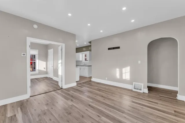 $130,000 | 1130 South Memorial Drive, Racine, WI 53403