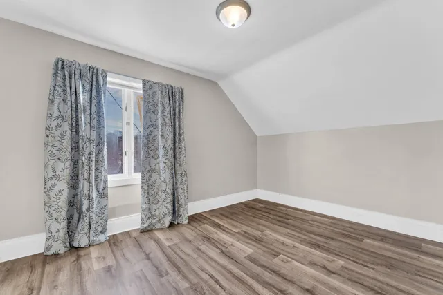 $130,000 | 1130 South Memorial Drive, Racine, WI 53403