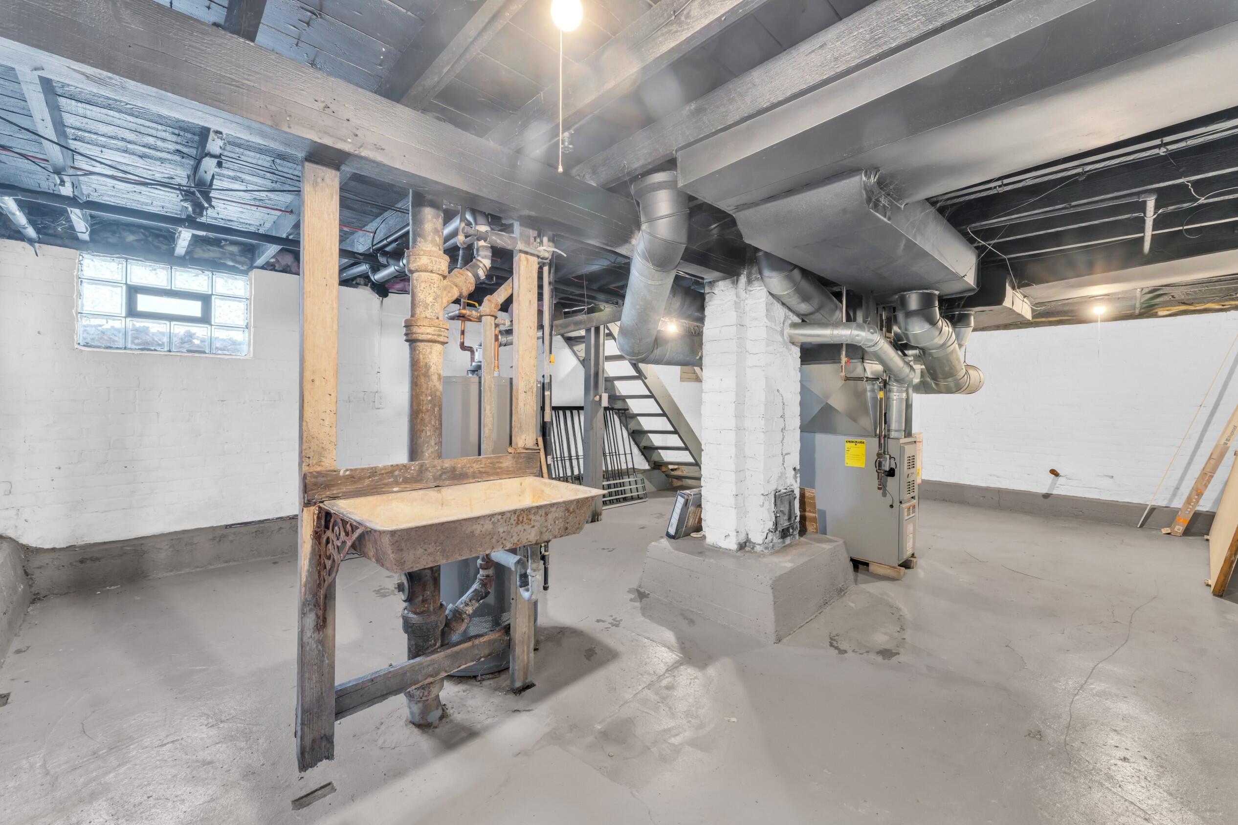 1130 South Memorial Drive Racine, WI 53403 - Photo 30 of 43 Photo (30)