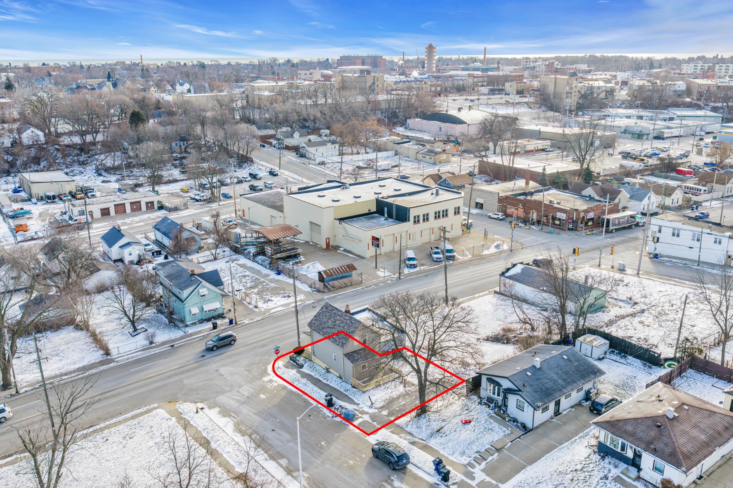 1130 South Memorial Drive Racine, WI 53403 - Photo 35 of 43 Photo (35)