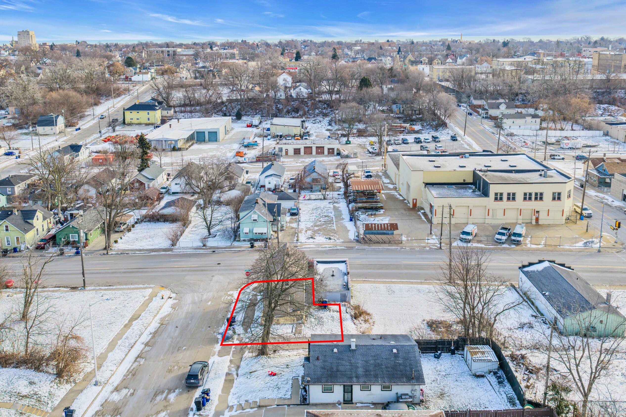 1130 South Memorial Drive Racine, WI 53403 - Photo 36 of 43 Photo (36)