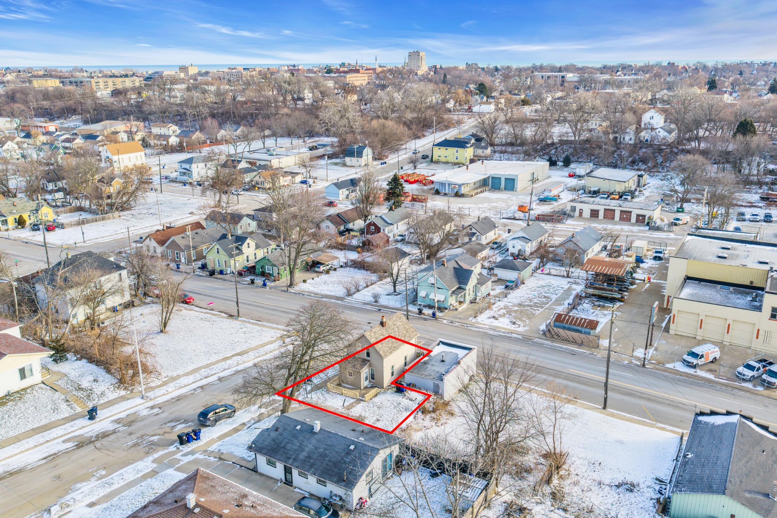 1130 South Memorial Drive Racine, WI 53403 - Photo 37 of 43 Photo (37)