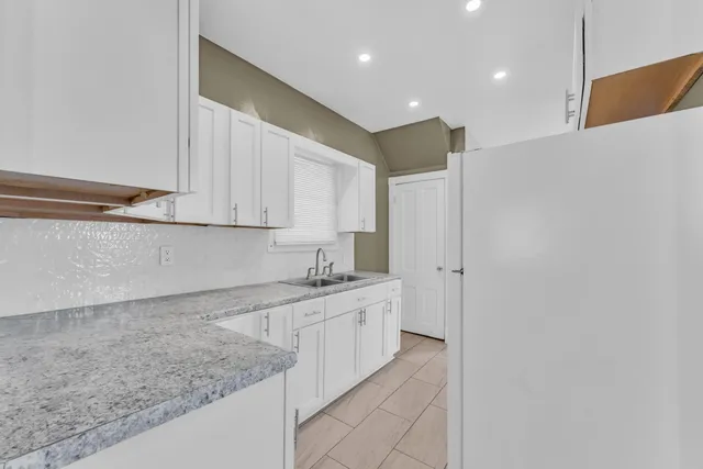 $130,000 | 1130 South Memorial Drive, Racine, WI 53403