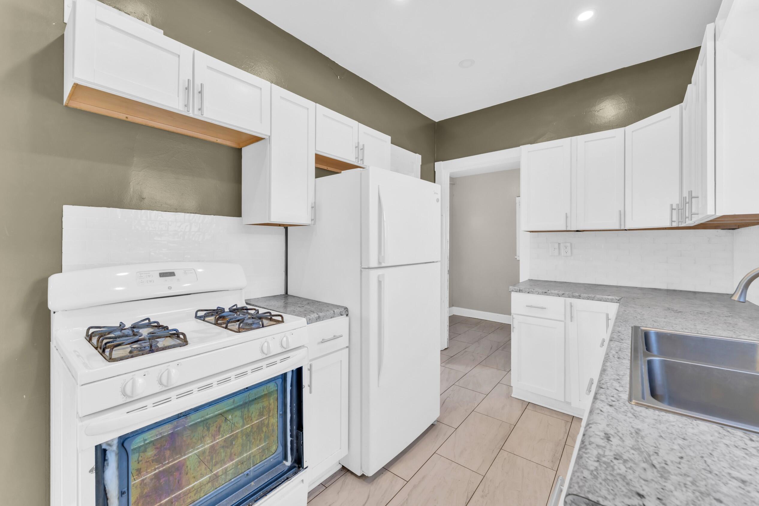 1130 South Memorial Drive Racine, WI 53403 - Photo 10 of 43 Photo (10)