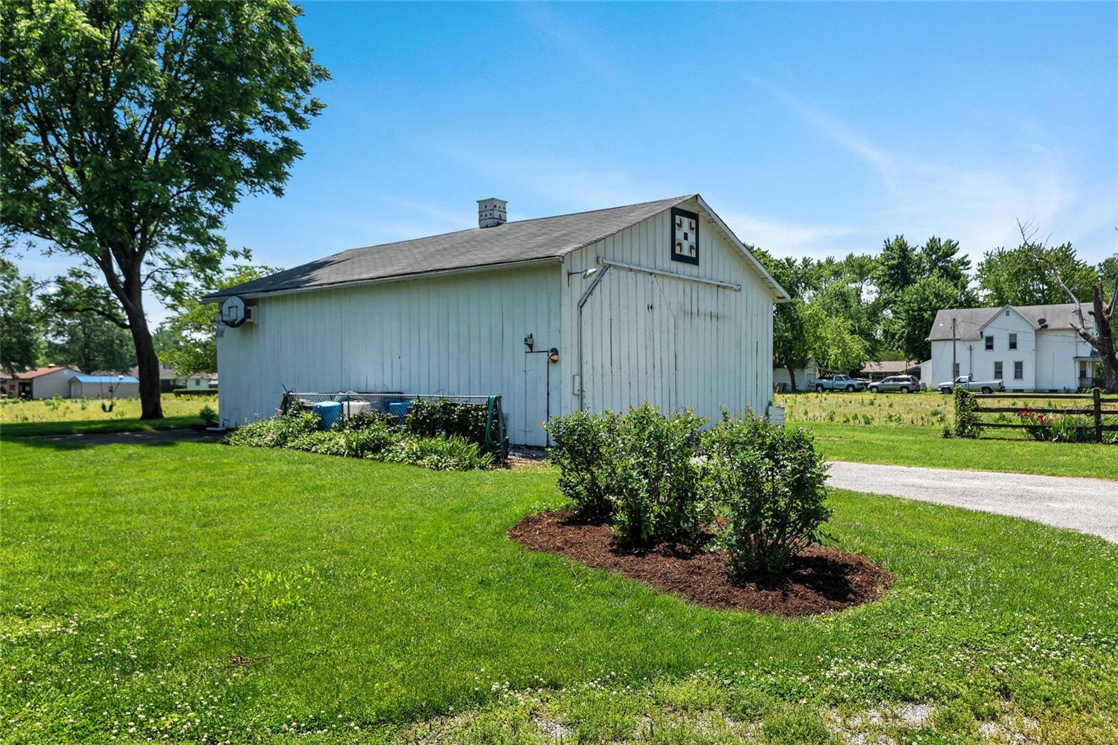 920 Columbia Road Dupo, IL 62239 - Photo 26 of 31 Gallery Image 26