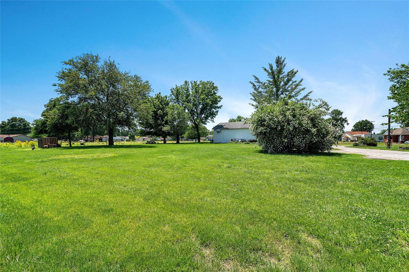 920 Columbia Road Dupo, IL 62239 - Photo 28 of 31 Gallery Image 28