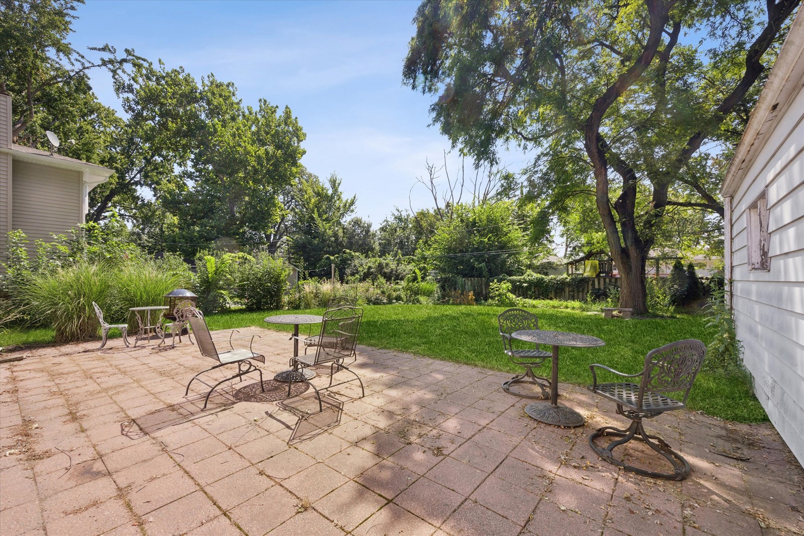 1902 East Indiana Street Wheaton, IL 60187 - Photo 20 of 25 Gallery Image 20