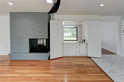 $509,900 | 1102 West 85th Terrace, Kansas City, MO 64114