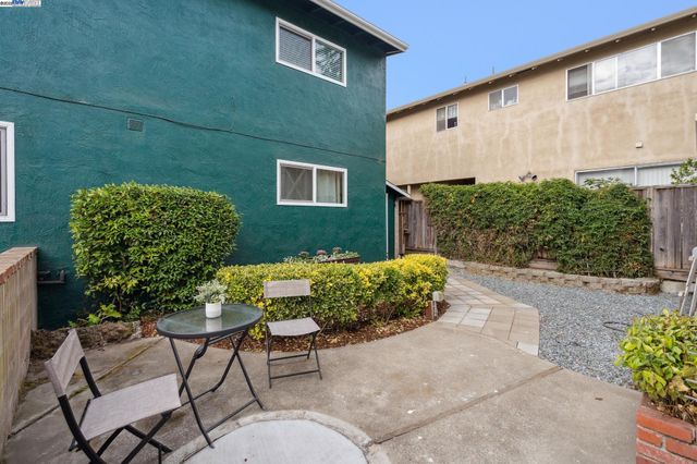 $1,895,000 | 2120 Encinal Avenue, Alameda, CA 94501