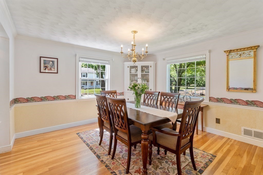 14 Dean Road Wayland, MA 01778 - Photo 11 of 24 Gallery Image 11
