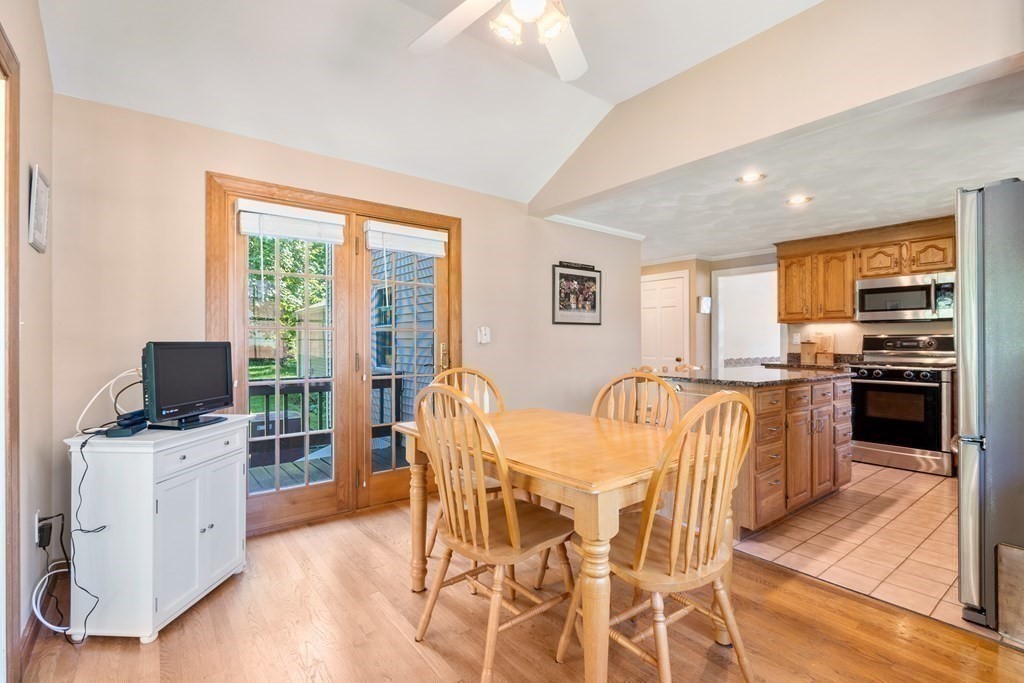 14 Dean Road Wayland, MA 01778 - Photo 6 of 24 Gallery Image 6