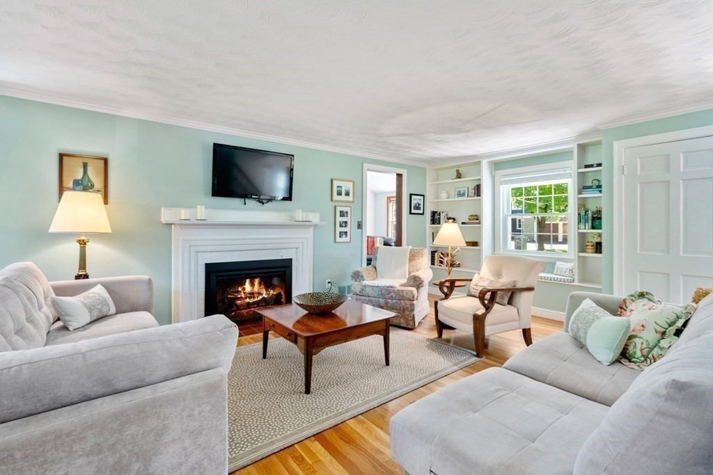 14 Dean Road Wayland, MA 01778 - Photo 9 of 24 Gallery Image 9
