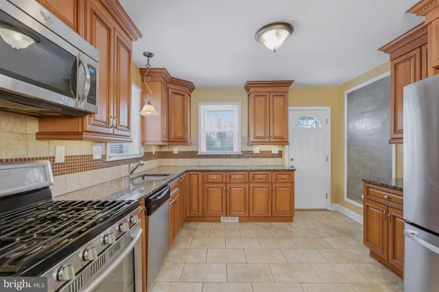 $425,000 | 412 Delaware Avenue, Wilmington, DE 19803