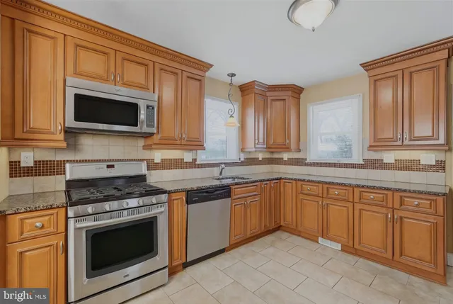 $425,000 | 412 Delaware Avenue, Wilmington, DE 19803