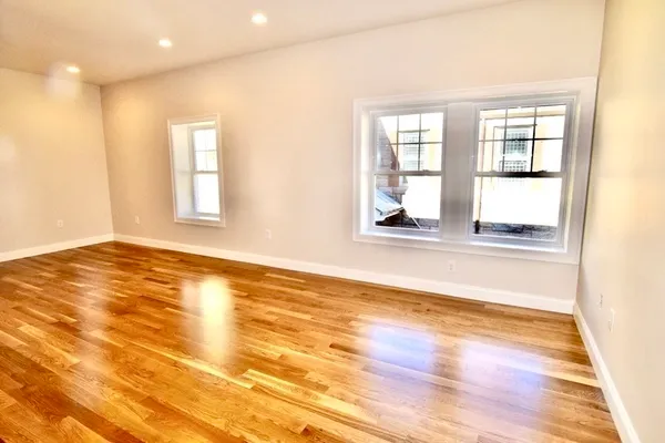 $2,200 | 601 Washington Street, Unit 4, Norwood, MA 02062
