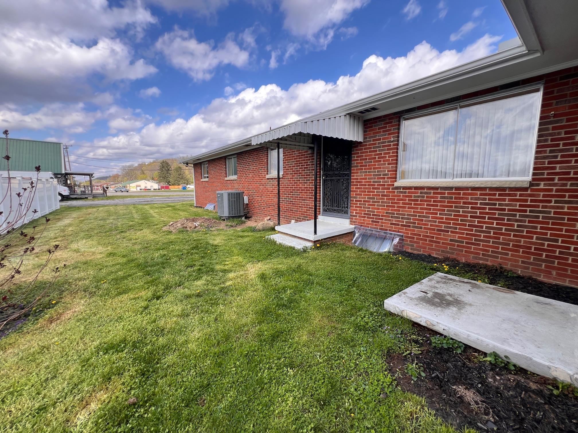 6229 Ohio River Road Lesage, WV 25537 - Photo 4 of 24 Gallery Image 4