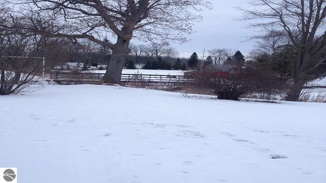 7805 East Pleasant Valley Road Shepherd, MI 48883 - Photo 7 of 23 1794431-6.JPG