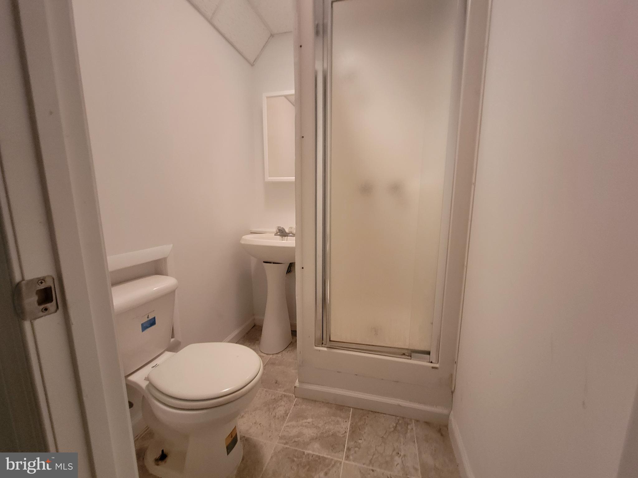 9507 Ardwick Ardmore Road Springdale, MD 20706 - Photo 17 of 29 Gallery Image 17