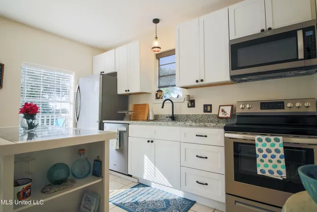 $199,900 | 281 Forrest Avenue, Biloxi, MS 39530