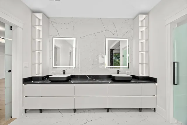 $1,499,000 | 7309 West Palos Avenue, Palos Heights, IL 60463