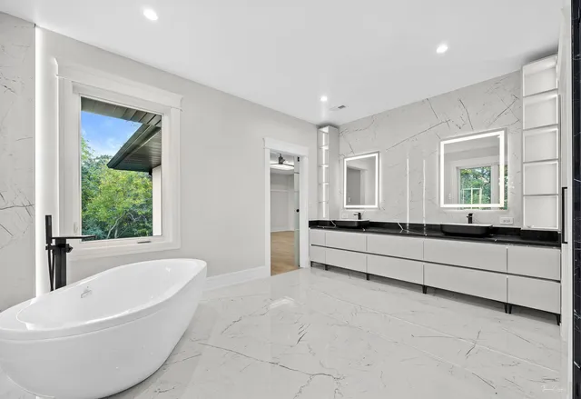 $1,499,000 | 7309 West Palos Avenue, Palos Heights, IL 60463