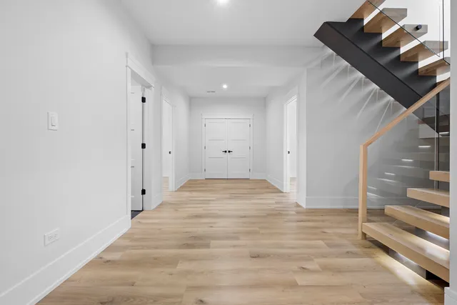 $1,499,000 | 7309 West Palos Avenue, Palos Heights, IL 60463