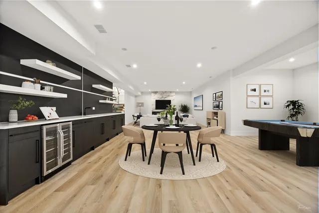 $1,499,000 | 7309 West Palos Avenue, Palos Heights, IL 60463