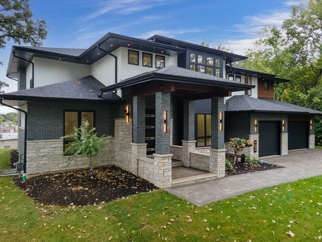 $1,499,000 | 7309 West Palos Avenue, Palos Heights, IL 60463