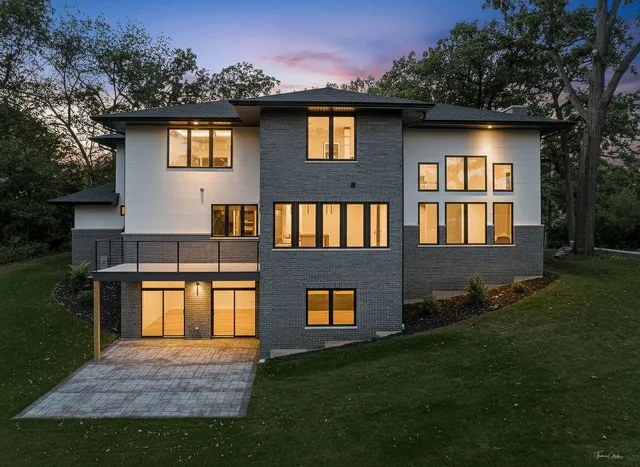 $1,499,000 | 7309 West Palos Avenue, Palos Heights, IL 60463