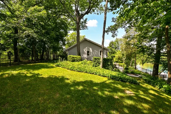 $3,599,999 | 34436 Valley Road, Summit, WI 53066