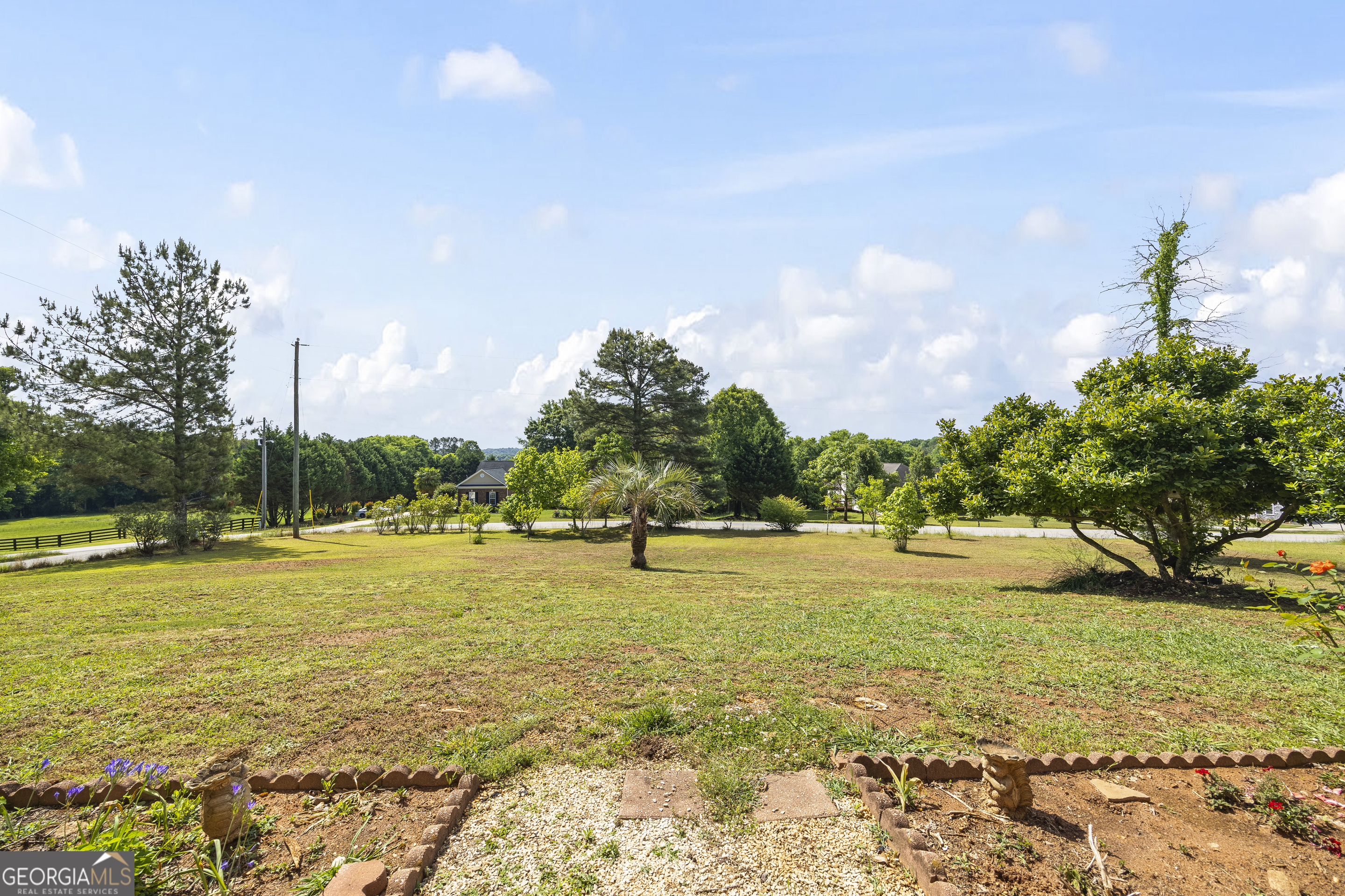 574 Mt Bethel Road Commerce, GA 30530 - Photo 20 of 64 a view of an ocean and beach