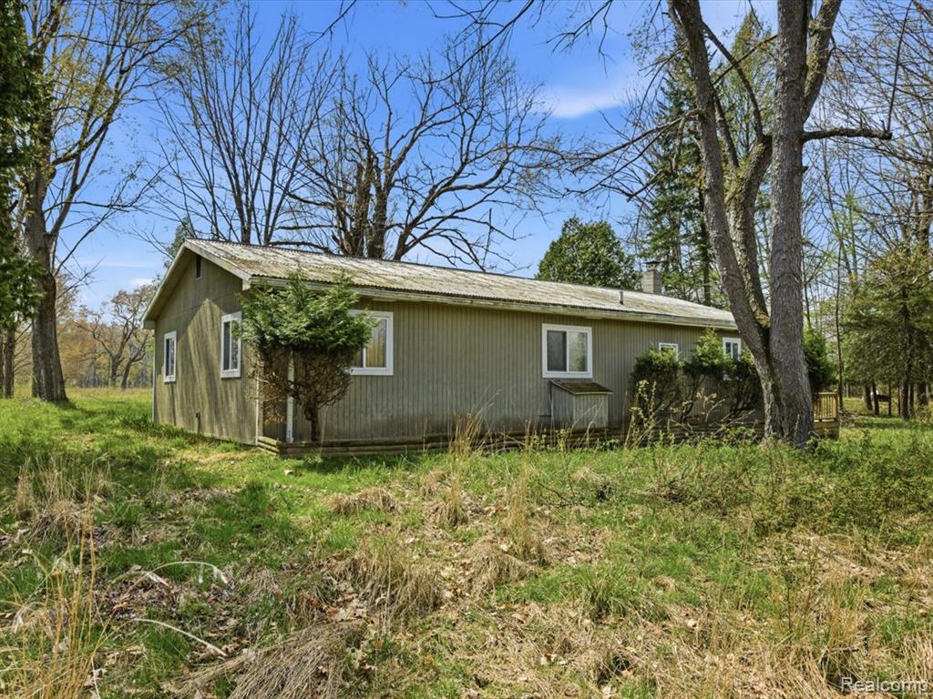 9190 Bryce Road Avoca, MI 48006 - Photo 27 of 46