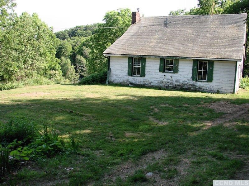 261 Lockwood Road Claverack, NY 12521 - Photo 14 of 14 View of cottage from the rear.