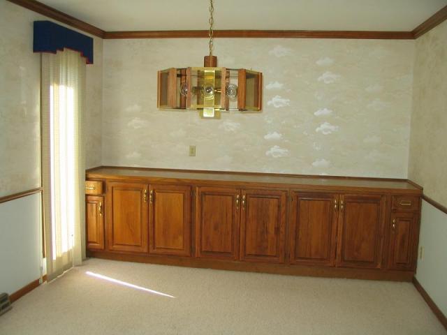6435 Linworth Road Worthington, OH 43085 - Photo 3 of 9 Gallery Image 3