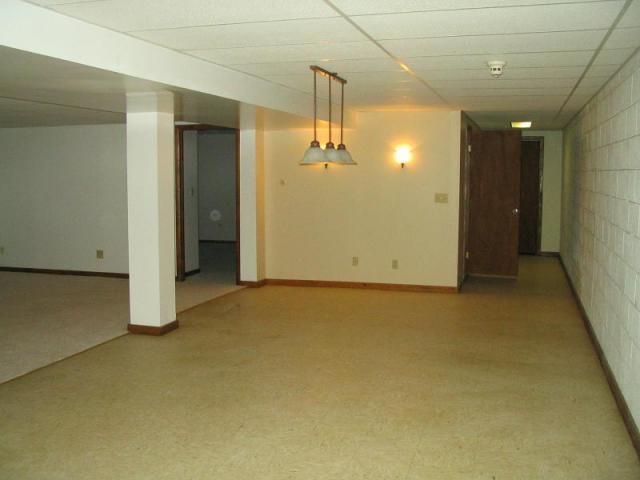 6435 Linworth Road Worthington, OH 43085 - Photo 8 of 9 Gallery Image 8