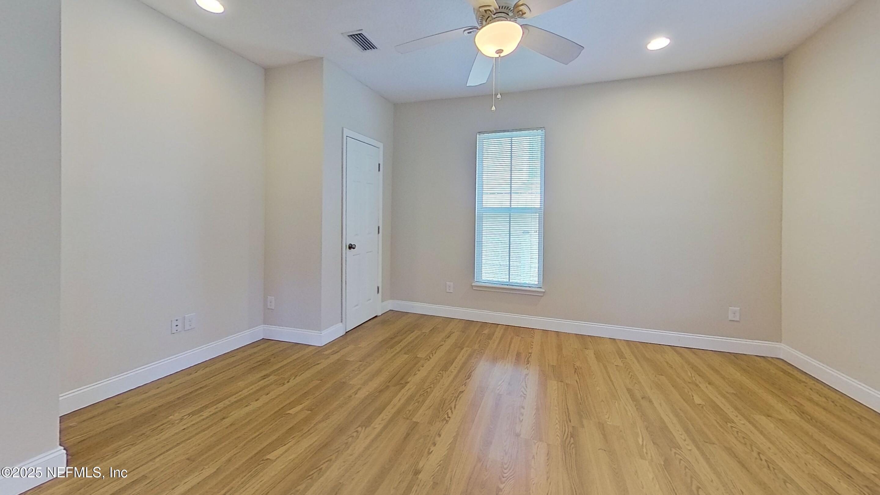 1844 Thacker Avenue Jacksonville, FL 32207 - Photo 8 of 26 Living-Room (2)