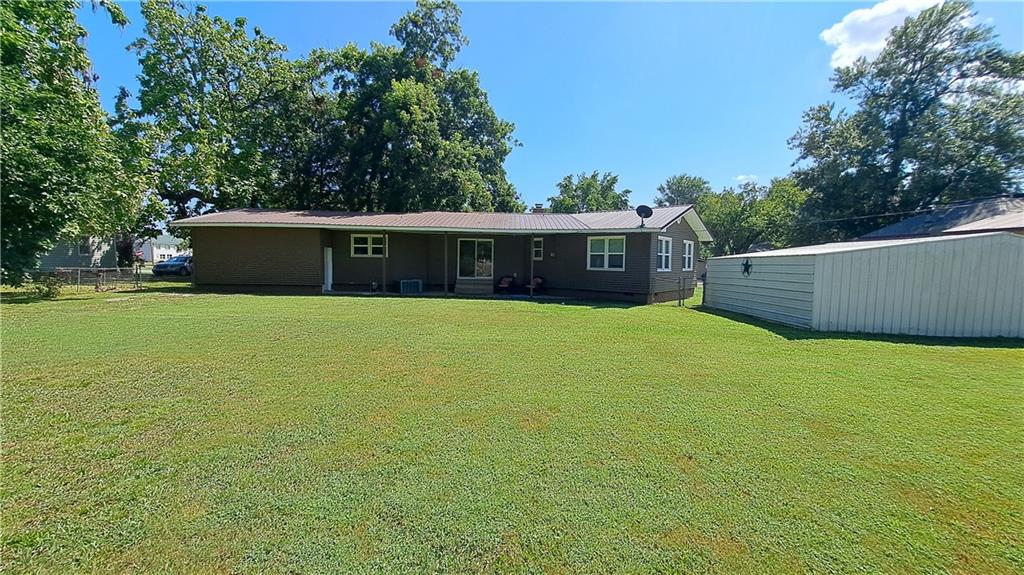 805 Walnut Street Chetopa, KS 67336 - Photo 24 of 25