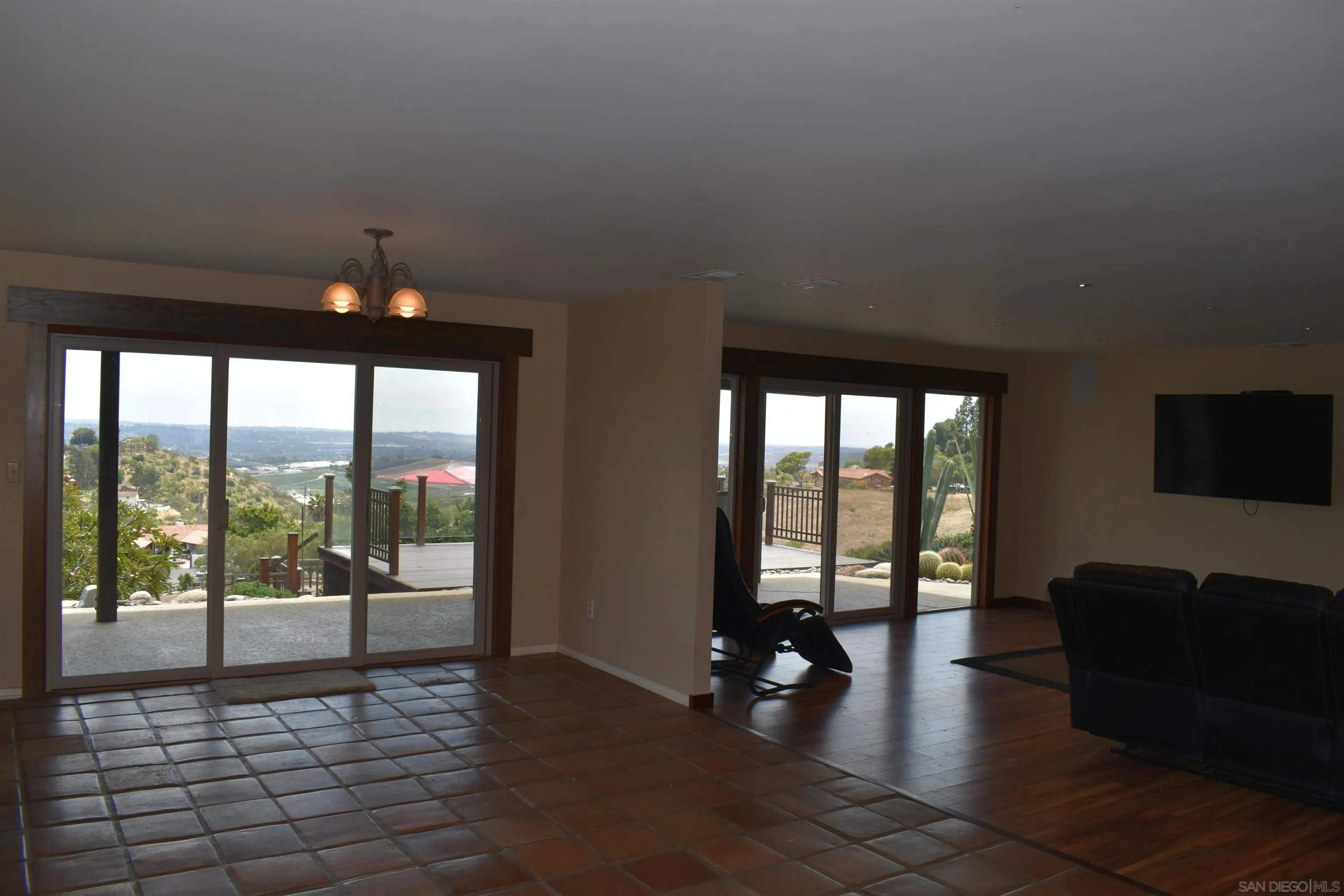 1549 Sleeping Indian Road Fallbrook, CA 92028 - Photo 7 of 22