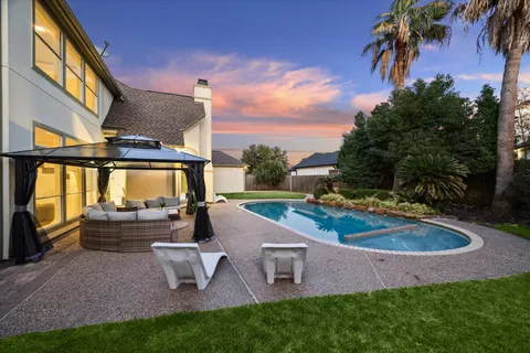 $899,000 | 5671 Grand Floral Boulevard, Houston, TX 77041