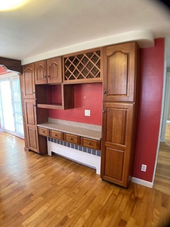 64 Potter Road Waltham, MA 02453 - Photo 4 of 23