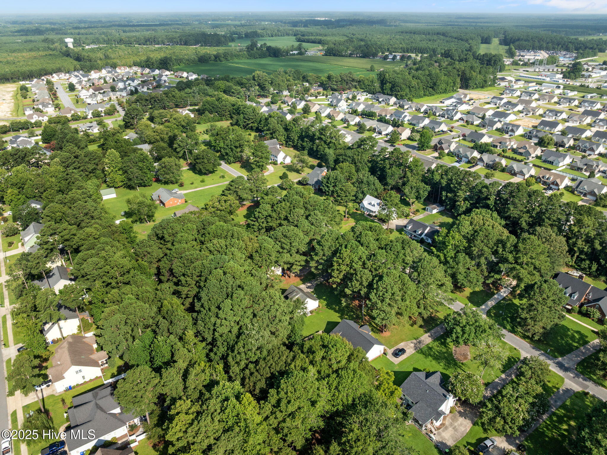 855 Darrell Drive Greenville, NC 27834 - Photo 13 of 50 13-web-or-mls-DJI_0684