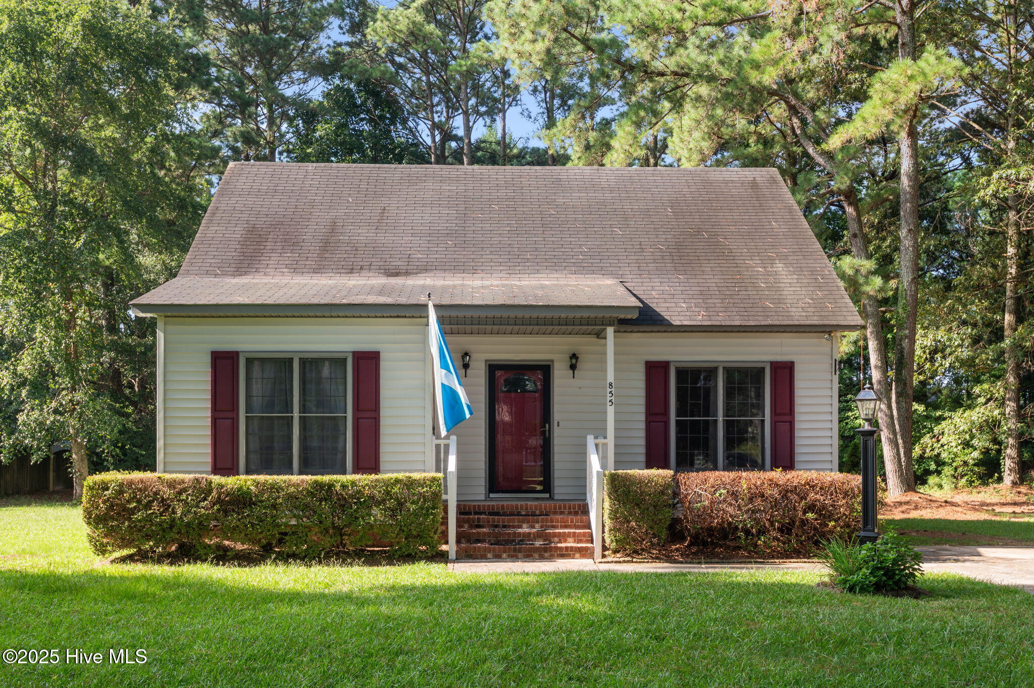855 Darrell Drive Greenville, NC 27834 - Photo 2 of 50 2-web-or-mls-LHV_1246