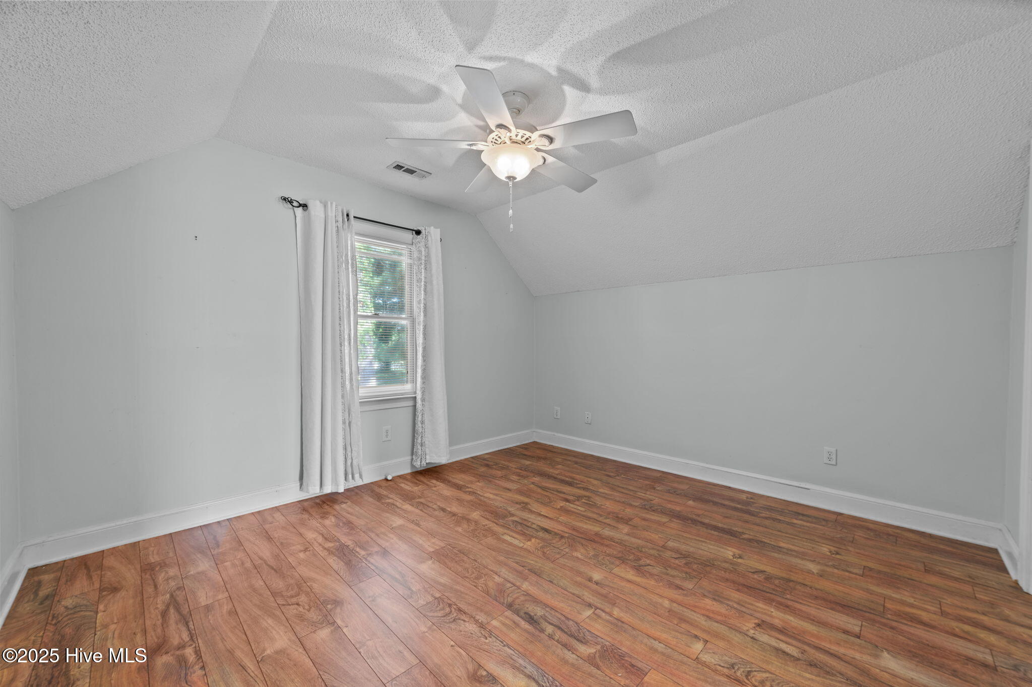 855 Darrell Drive Greenville, NC 27834 - Photo 37 of 50 37-web-or-mls-LHV_1233