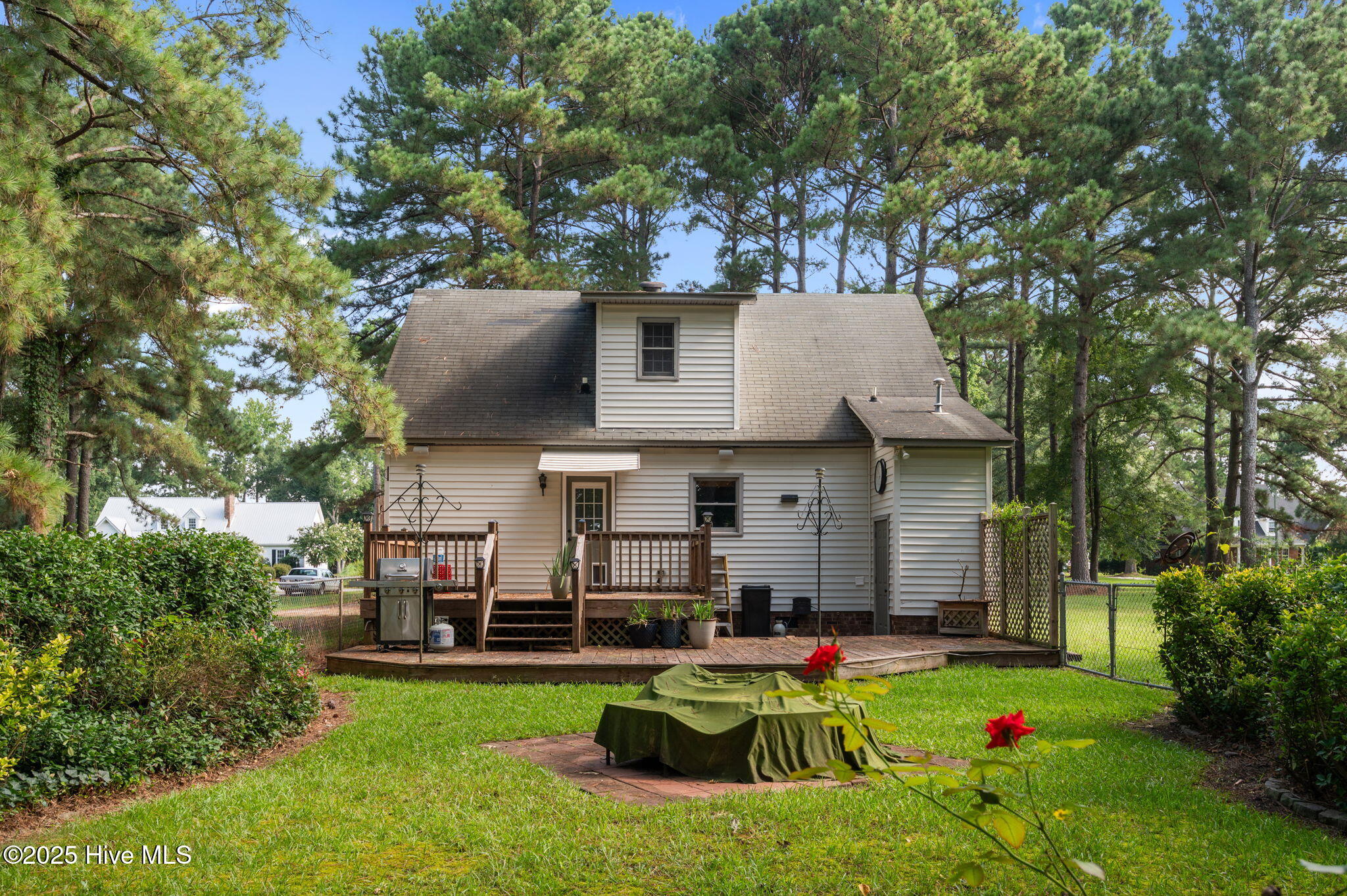 855 Darrell Drive Greenville, NC 27834 - Photo 4 of 50 1-web-or-mls-LHV_1255