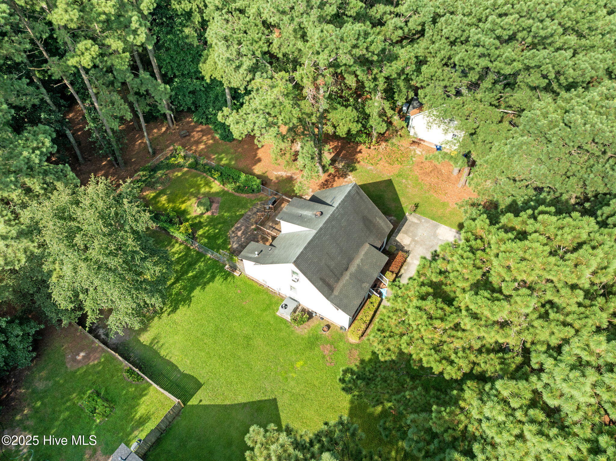 855 Darrell Drive Greenville, NC 27834 - Photo 6 of 50 6-web-or-mls-DJI_0677