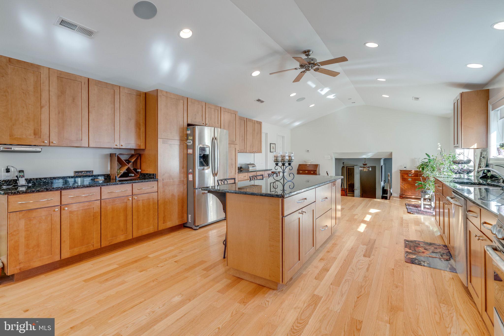 8114 Bainbridge Road Alexandria, VA 22308 - Photo 19 of 38 Gallery Image 19