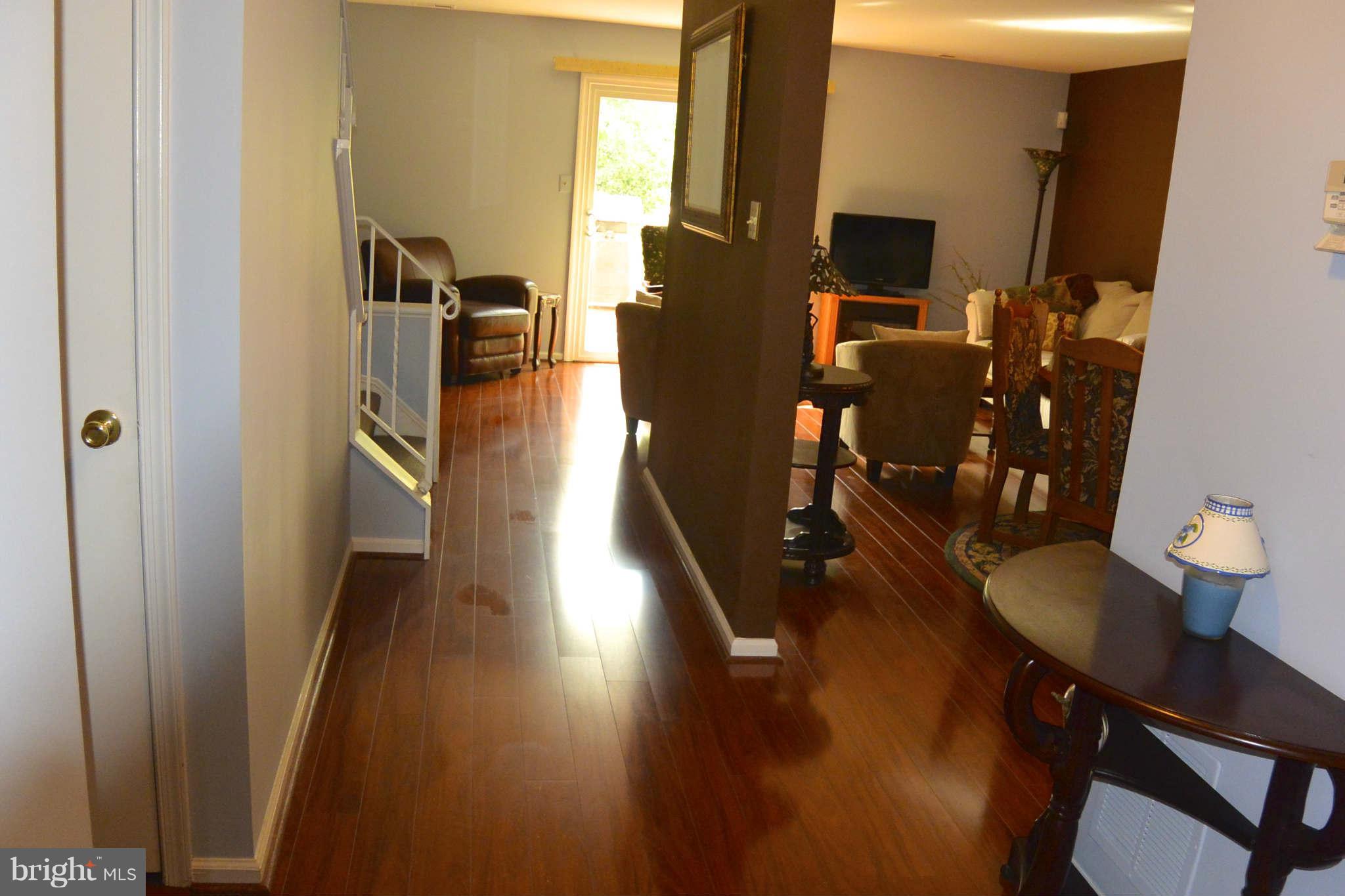 4052 Spring Run Court, Unit 9G Chantilly, VA 20151 - Photo 8 of 26 Interior (General)