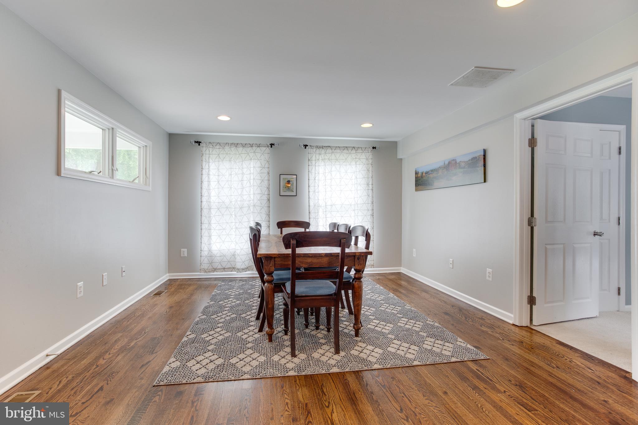 8494 Roberts Road Ellicott City, MD 21043 - Photo 12 of 37 Gallery Image 12