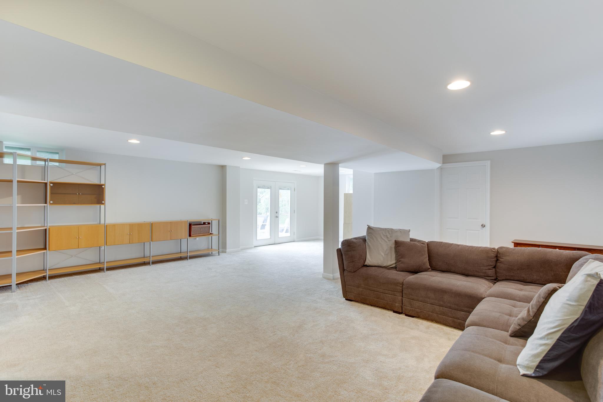8494 Roberts Road Ellicott City, MD 21043 - Photo 28 of 37 Gallery Image 28